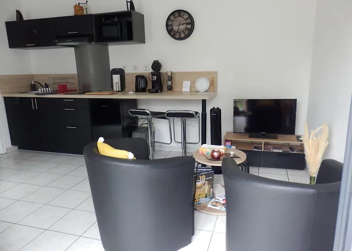 Agreable Appartement T2 Avec Piscine