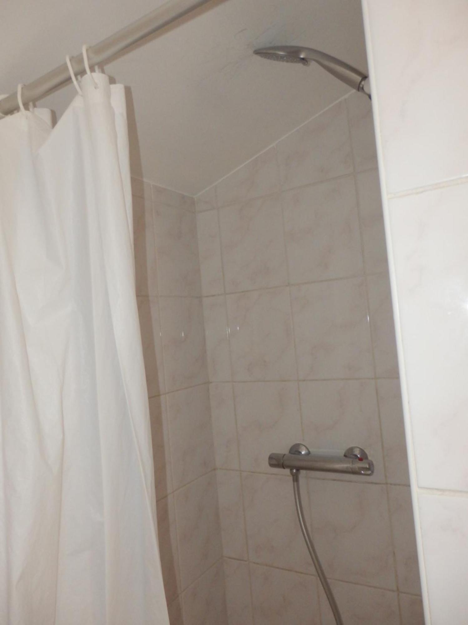 Agreable T2 Avec Piscine Pins-Justaret